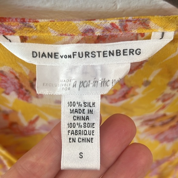Diane Von Furstenberg Maternity Yellow and Pink Sheer Cross Over Top Size Small - Picture 2 of 6